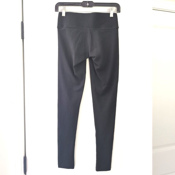 PINK Victoria's Secret Yoga Pants Size XS Black White Dog Logo Activewear (L) - Picture 2 of 5